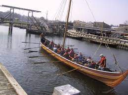 vikingatida krigsskepp.jpg